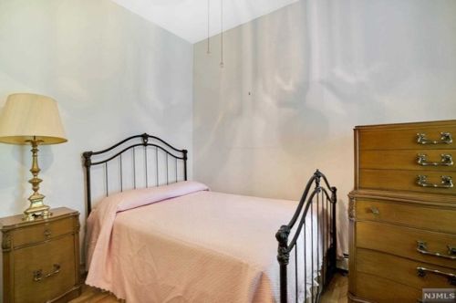 119 Hauxhurst Ave, Union City NJ 07086-6838 exterior