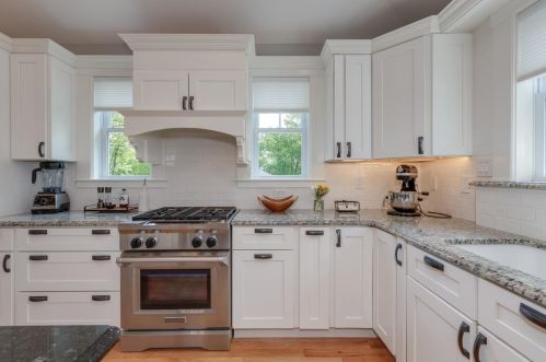 39 Thayer Pond Rd, Concord NH  03301-7517 exterior