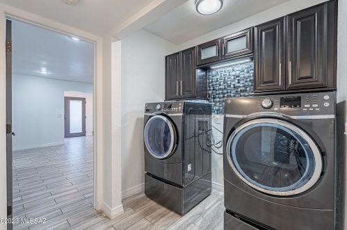 9814 1st St, Tucson AZ  85748-1950 exterior