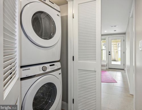 1312 Longfellow St, Washington DC  20011-3518 exterior