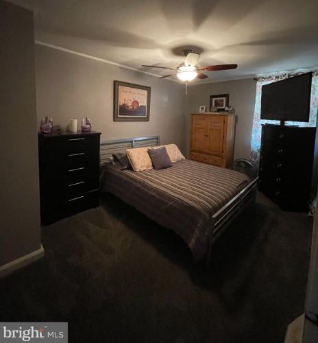 1032 Cayuga St, Philadelphia PA 19124-3840 exterior