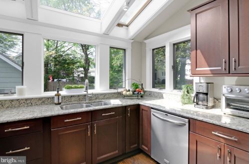 215 Marne Ave, Tavistock NJ 08033-1444 exterior