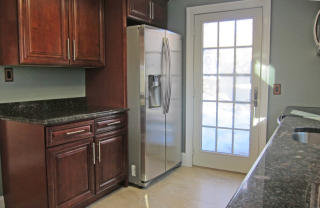 24 Annadale St, Armonk NY  10504-1401 exterior