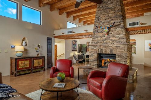 321 Golf Vw Dr, Tucson AZ 85737-9701 exterior