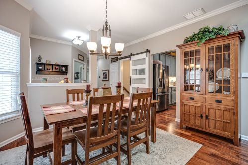 1427 White Oak Ln, Bull Valley IL 60098-6412 exterior