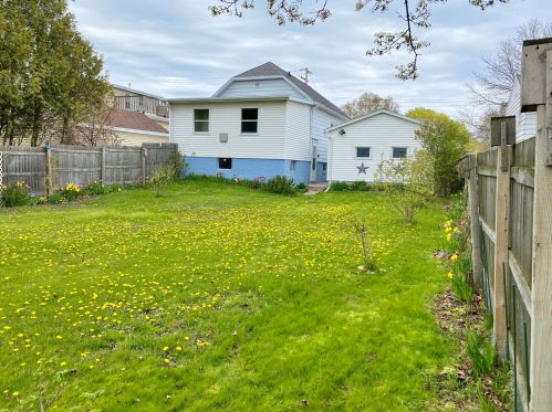 2114 School St, Two Rivers WI  54241-2537 exterior