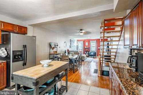 1513 Iseminger St, Philadelphia PA  19147-6215 exterior