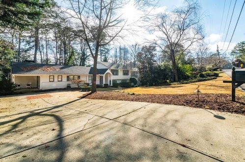 855 Loridans Cir, Atlanta GA  30342-3509 exterior