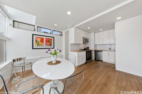 2037 Mclean Ave, Chicago IL 60647-4532 exterior