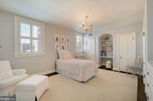 1812 24th St, Washington DC 20020-3422 exterior