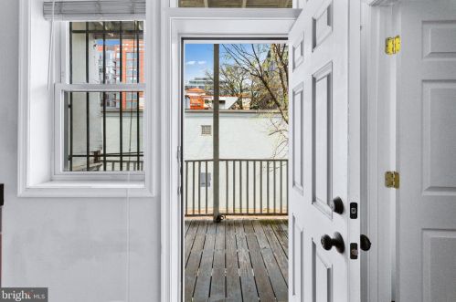 1234 Carrollsburg Pl, Washington DC 20024-4144 exterior