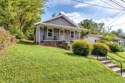 2018 Mccroskey Ave, Knoxville, TN 37917-4768