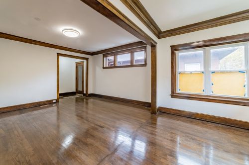 7225 Bennett Ave, Chicago IL  60649-2905 exterior