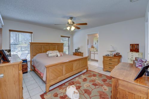 5967 Baylor Ave, Fort Pierce FL 34986-3634 exterior