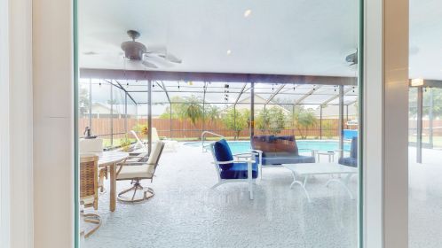 2471 Shell Ave, Fort Pierce FL  34952-6857 exterior