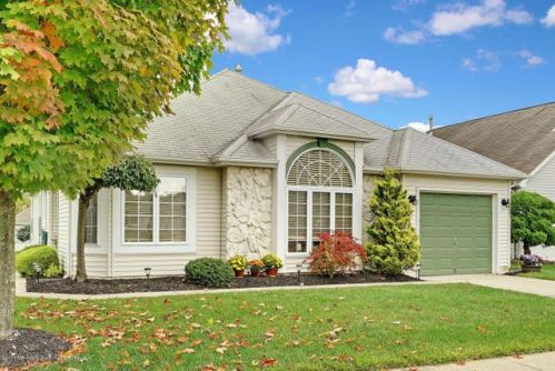 27 Baker Dr, Jackson Twp NJ  08527-3908 exterior