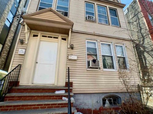 137 34th St, Union City, NJ 07087-5902