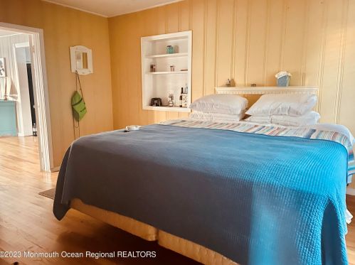 249 Osborne Ave, Point Pleasant Beach NJ  08742-4633 exterior