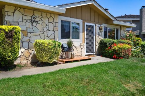 4390 Diamond St, Capitola, CA 95010-3056