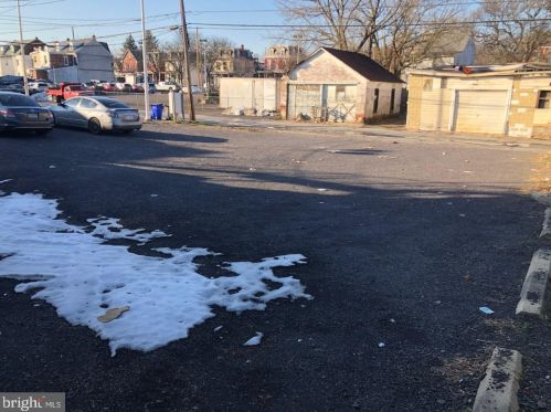 541 High St, Pottstown PA 19464-6617 exterior