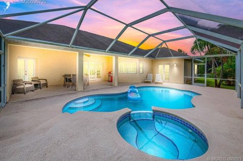 1108 Strathmore Dr, Fort Pierce, FL 34952-5921