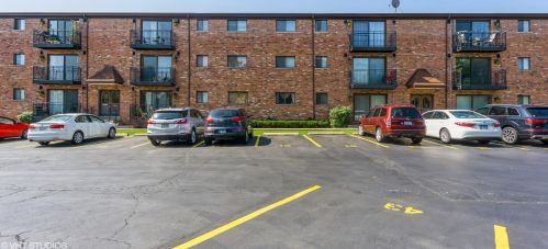 6820 Raven St, Chicago IL  60631-2558 exterior