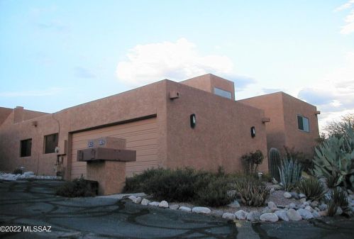 835 Placita Del Mirador, Tucson AZ 85718-1973 exterior