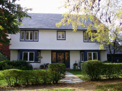 56 Montrose St, Newton, MA 02458-2718