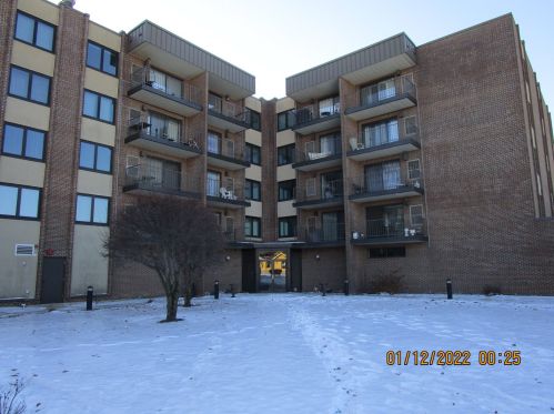 7707 Irving Park Rd, Chicago IL 60634-2188 exterior