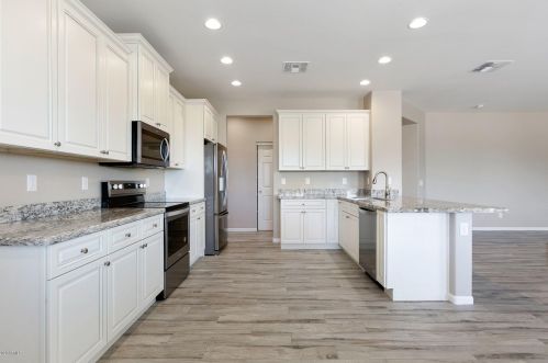 42510 10 Ave, Phoenix AZ 85086-0934 exterior