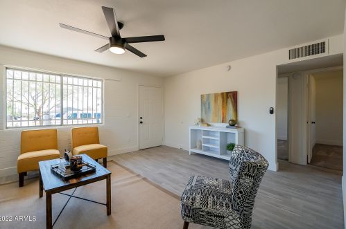 9235 4 Ave, Phoenix AZ 85041-5746 exterior