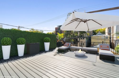 2121 Division St, Chicago IL  60622-2948 exterior