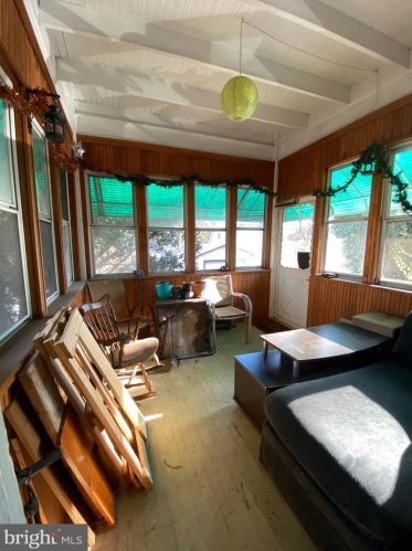 3204 Cv Rd, Camden NJ 08110-3512 exterior