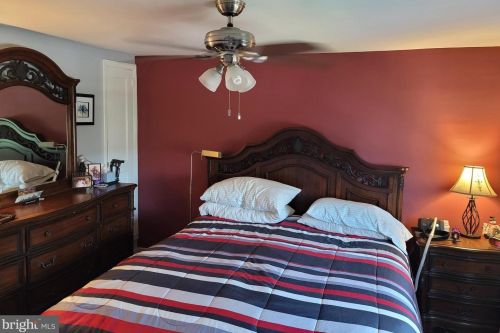 2834 Magee, Philadelphia PA 19135-2502 exterior