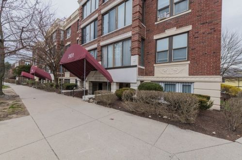 2031 Commonwealth Ave, Boston MA exterior