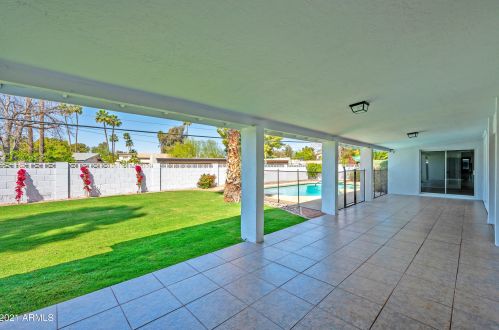 14802 3rd Ave, Phoenix AZ 85027-4747 exterior