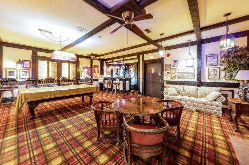 4215 100th St, Milwaukee WI  53222-1301 exterior