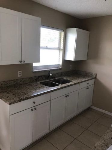 1125 Colorado Ave, Fort Pierce FL 34953-1806 exterior