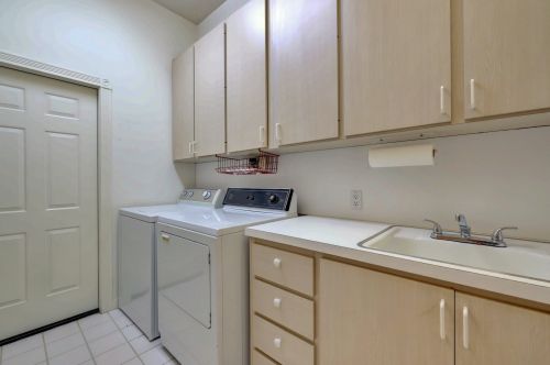 1553 Amherst Dr, Fort Pierce FL 34986-2413 exterior