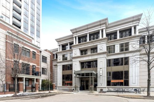 233 13th St, Chicago IL  60605-3237 exterior