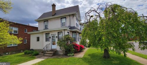 401 Borbeck Ave, Philadelphia, PA 19111-2208