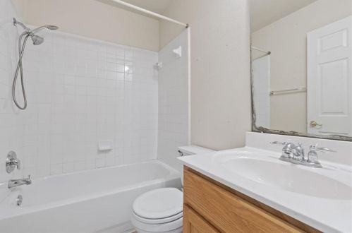 612 Colonial Park Blvd, Austin TX 78745-1790 exterior