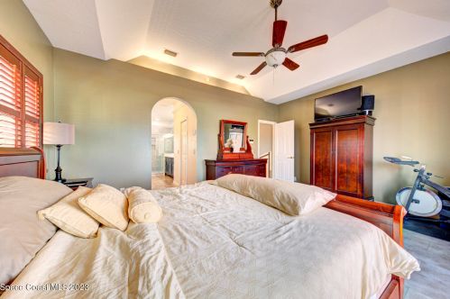 2006 Sykes Crk Dr, Merritt Island FL 32953-3065 exterior