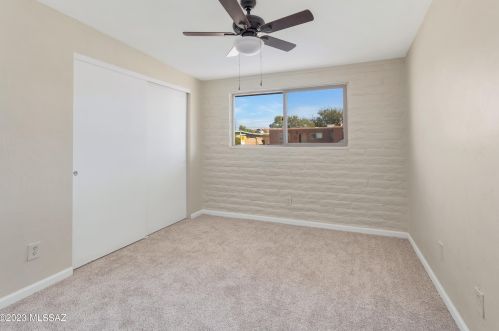 4402 Avenida Don Fernando, Tucson AZ  85757-9433 exterior