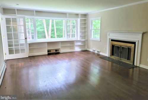 15 Dogwood Dr, Morristown NJ 07960-3310 exterior