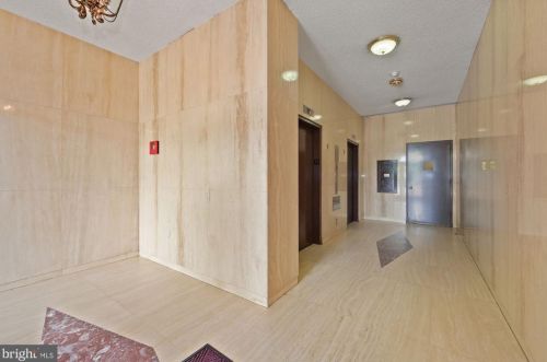 4801 Wisconsin Ave, Washington DC 20016-4629 exterior