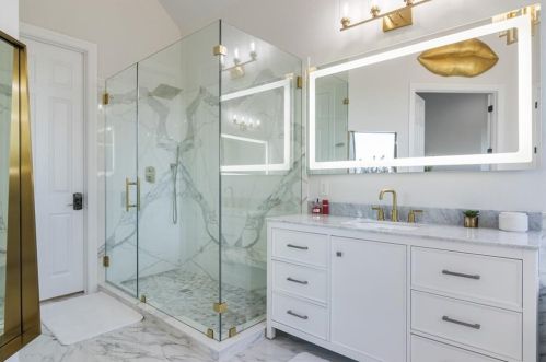 217 Emerald Rdg Dr, Austin TX 78732-1234 exterior