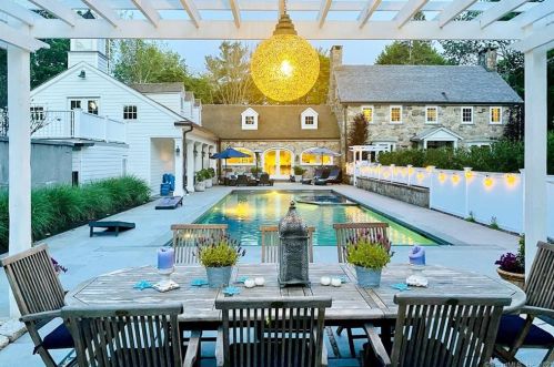 282 North Ave, Westport CT  06880-1326 exterior