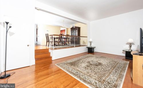 11907 Bargate Ct, Rockville MD 20852-4117 exterior