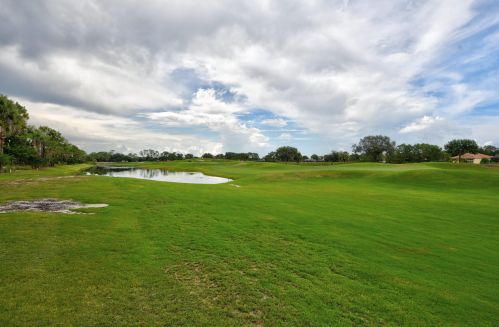 9800 Nuova Way, Fort Pierce FL 34986-2825 exterior